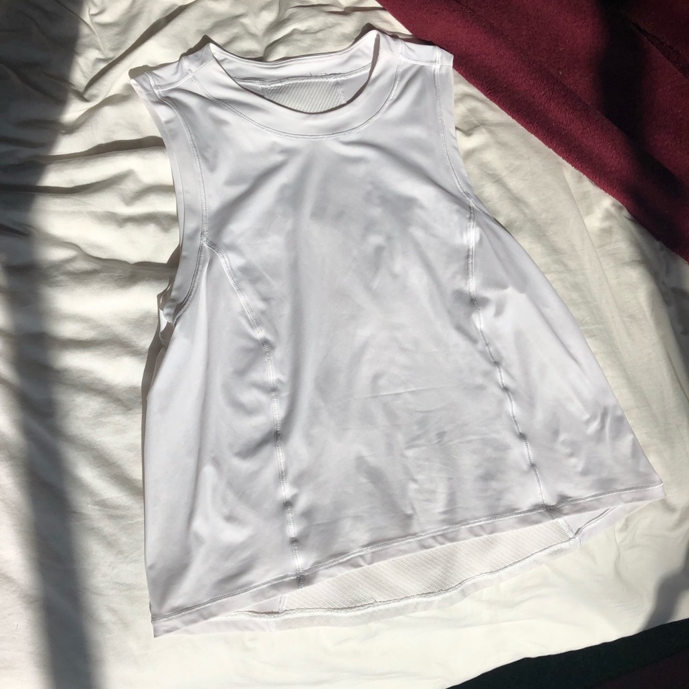 ๐ค Lululemon Sheer Pulse Tank ๐ค - Picture 5 of 6